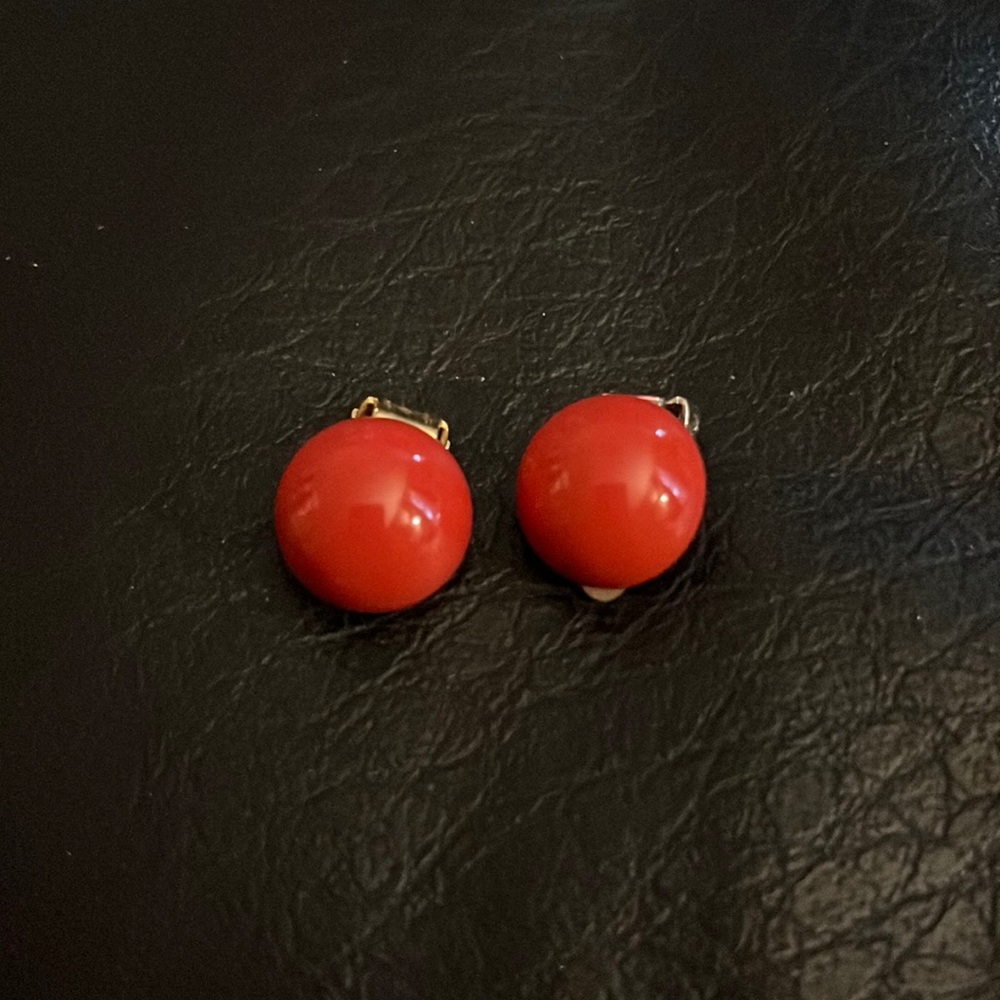 Vintage clip on earrings